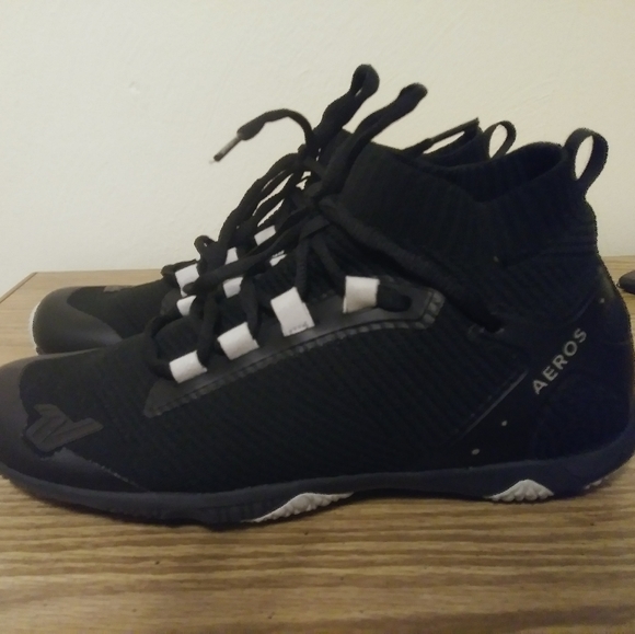 varsity cheer shoes black
